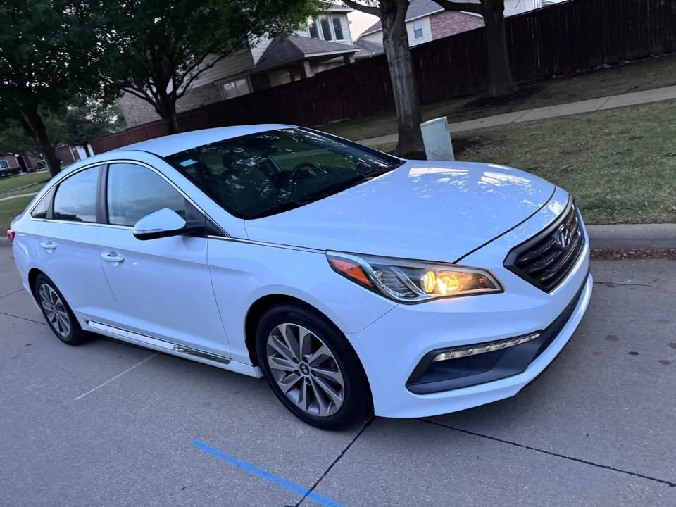 2016 Hyundai Sonata - Image 2 of 18