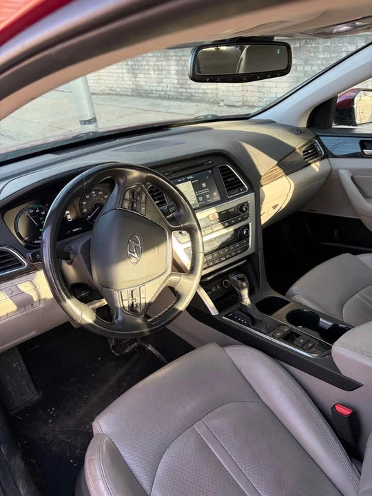 2016 Hyundai Sonata - Image 5 of 6