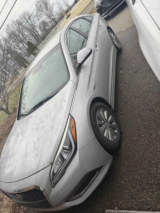 2016 Hyundai Sonata - Image 2 of 9