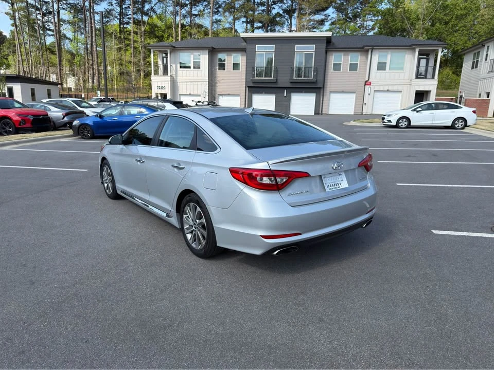 2016 Hyundai Sonata - Image 4 of 15