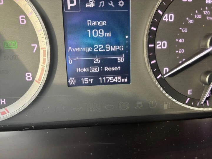 2016 Hyundai Sonata - Image 16 of 18
