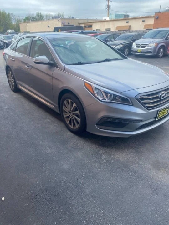 2016 Hyundai Sonata - Image 4 of 18