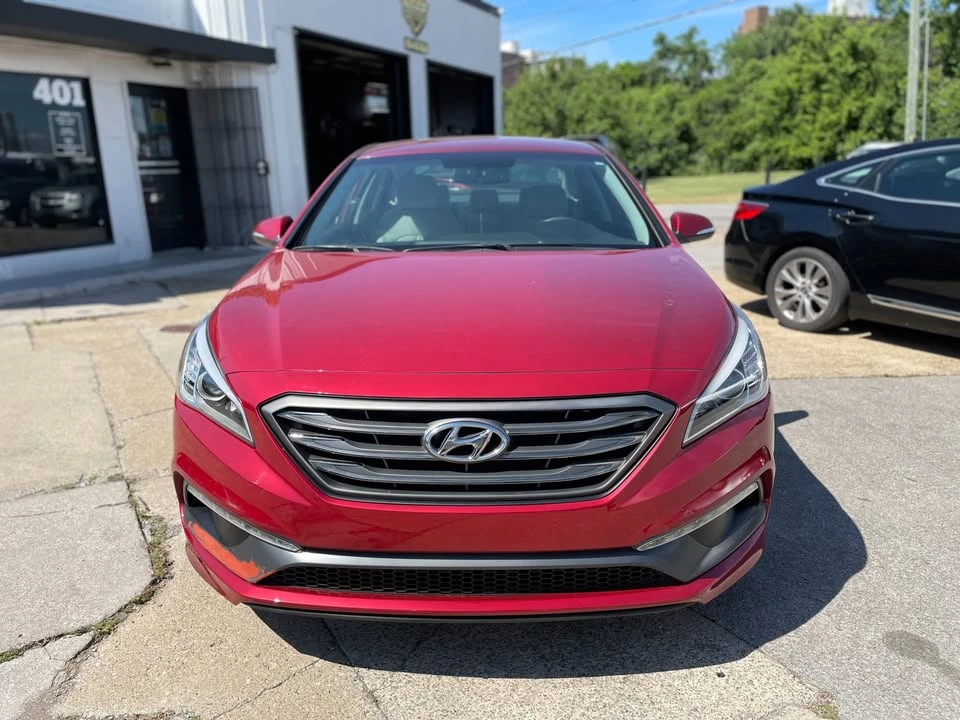 2016 Hyundai Sonata - Image 2 of 18