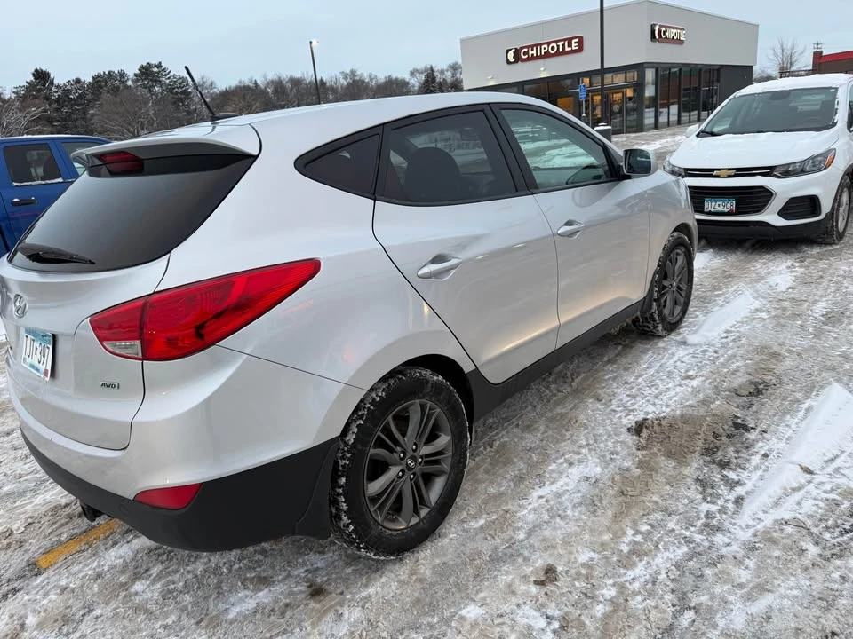 2016 Hyundai Tucson - Image 2 of 8