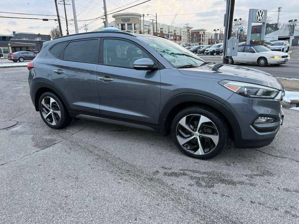 2016 Hyundai Tucson - Image 17 of 18