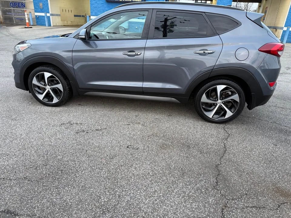 2016 Hyundai Tucson - Image 5 of 17