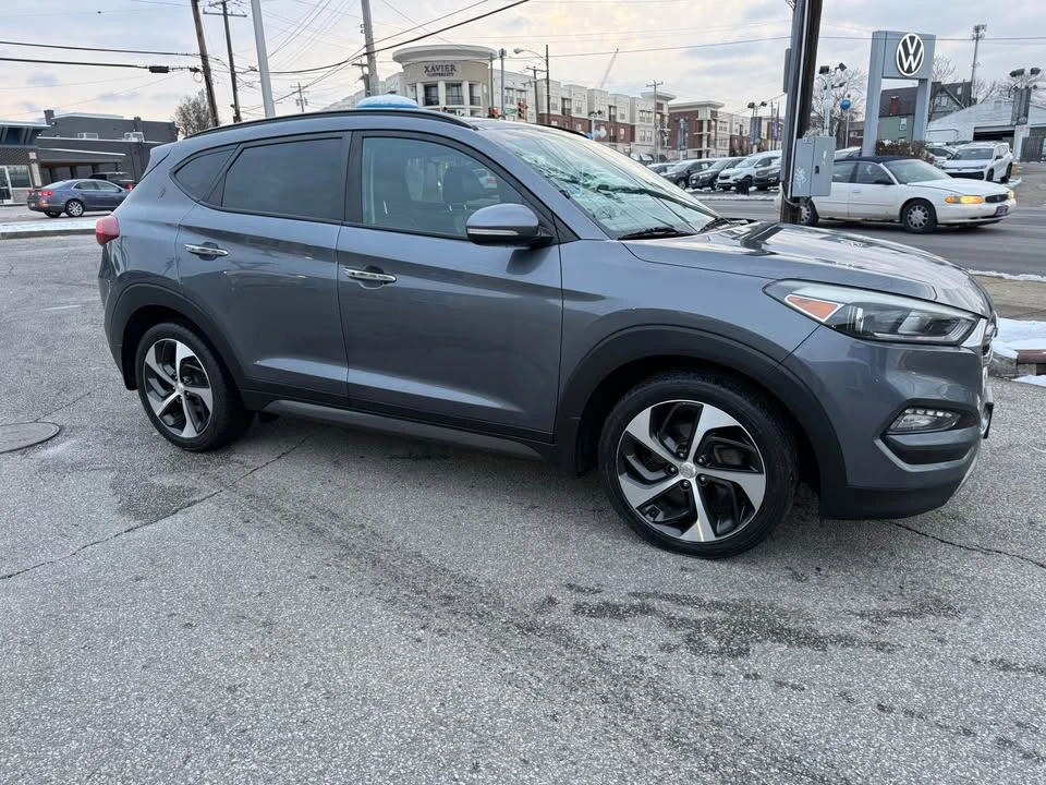 2016 Hyundai Tucson - Image 13 of 17