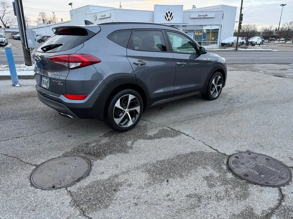 2016 Hyundai Tucson - Image 11 of 17