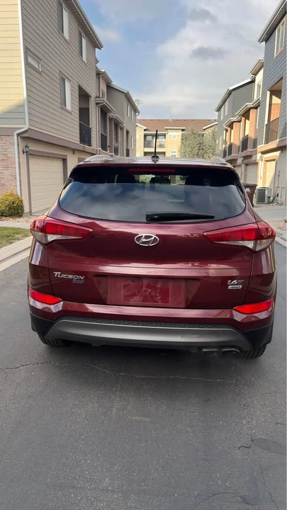 2016 Hyundai Tucson - Image 5 of 17