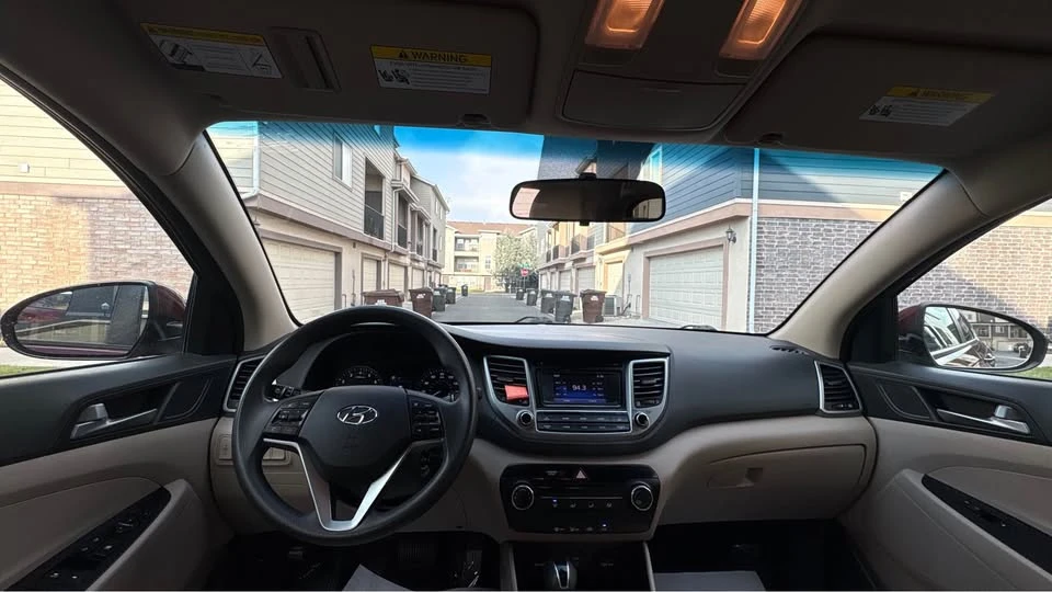 2016 Hyundai Tucson - Image 11 of 17