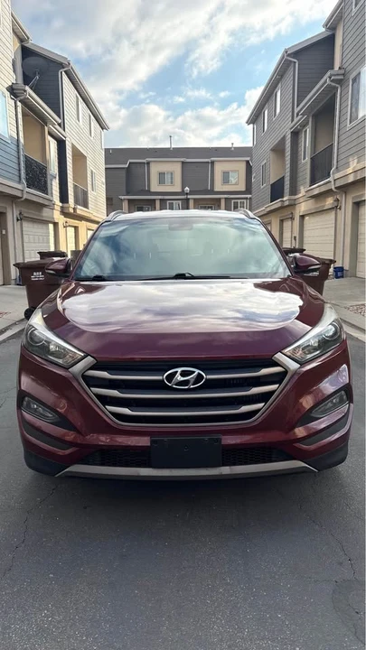 2016 Hyundai Tucson - Image 16 of 17
