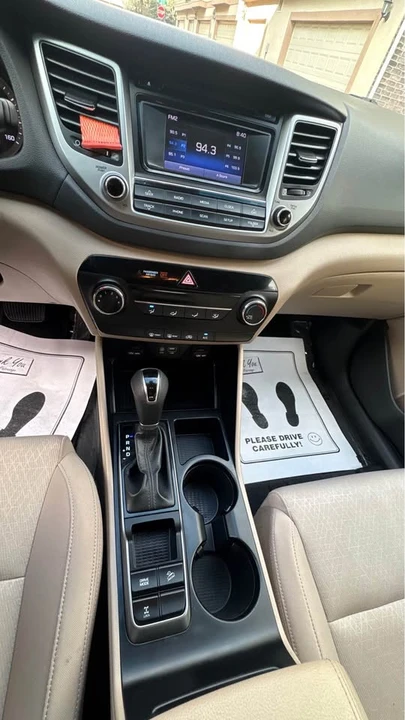 2016 Hyundai Tucson - Image 14 of 17