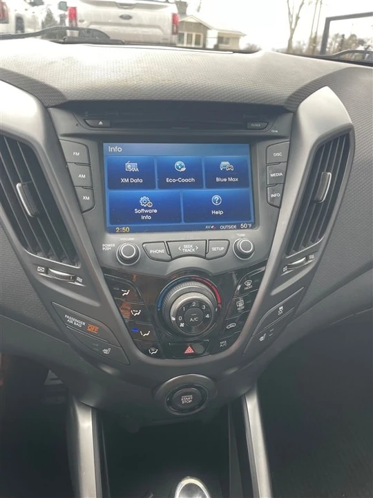 2016 Hyundai Veloster - Image 15 of 16