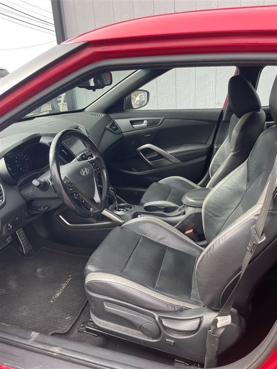 2016 Hyundai Veloster - Image 11 of 16