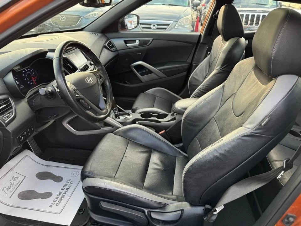 2016 Hyundai Veloster - Image 9 of 20