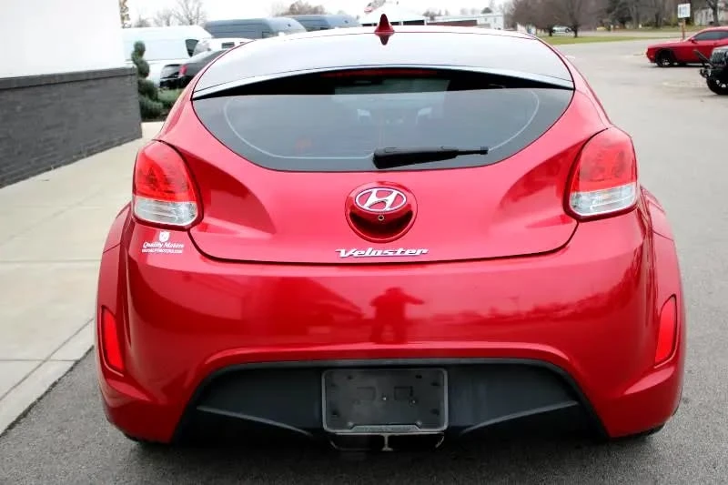2016 Hyundai Veloster - Image 5 of 15