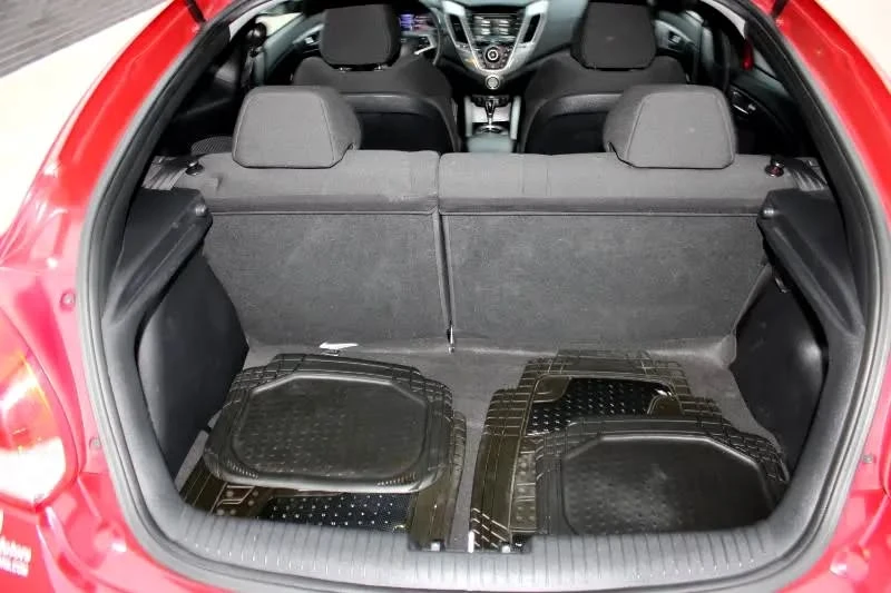 2016 Hyundai Veloster - Image 9 of 15