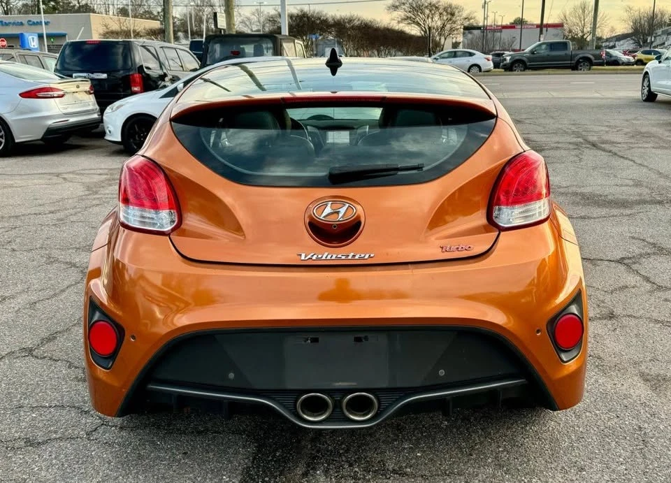 2016 Hyundai Veloster - Image 6 of 20