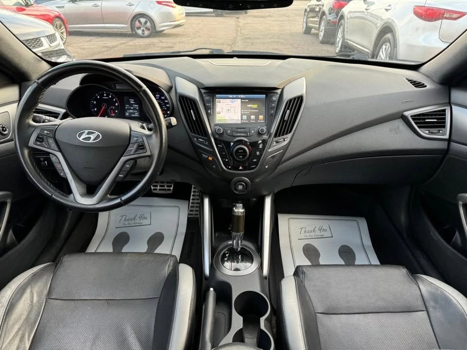 2016 Hyundai Veloster - Image 18 of 20