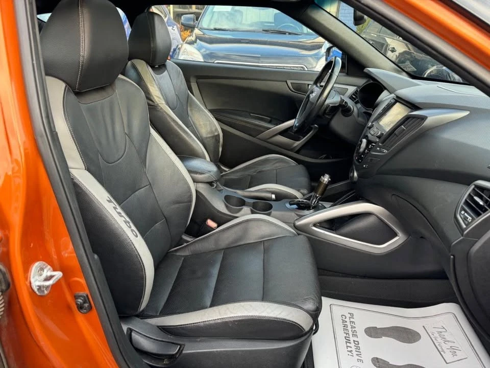 2016 Hyundai Veloster - Image 16 of 20