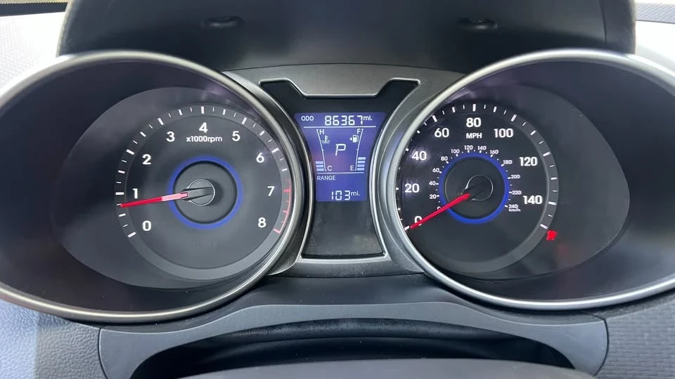 2016 Hyundai Veloster - Image 14 of 19