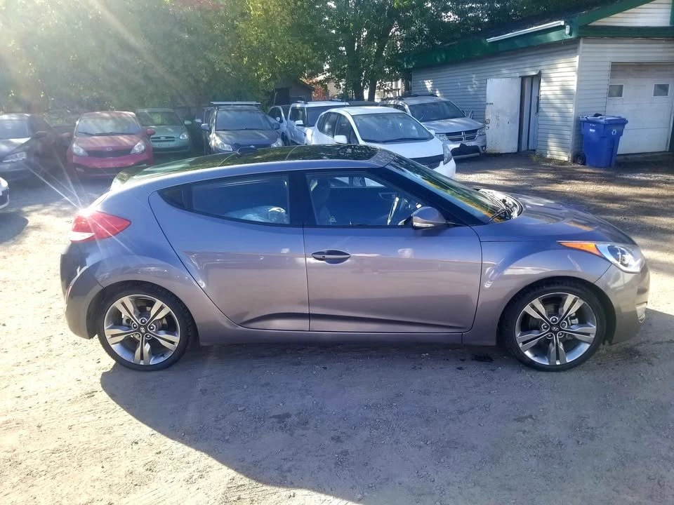 2016 Hyundai Veloster - Image 3 of 11