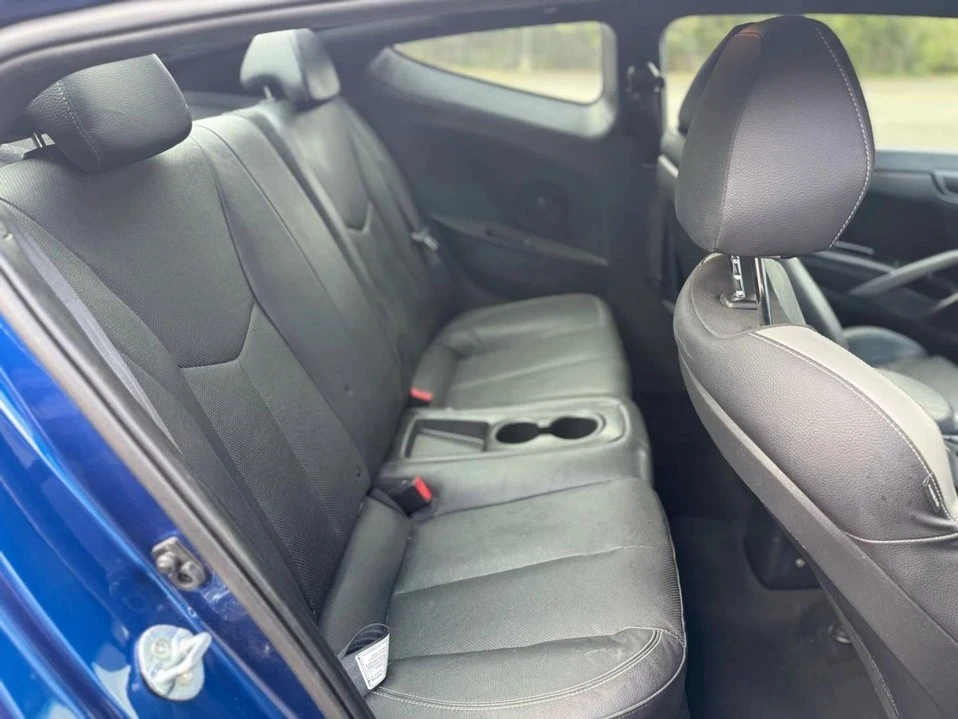 2016 Hyundai Veloster - Image 11 of 20
