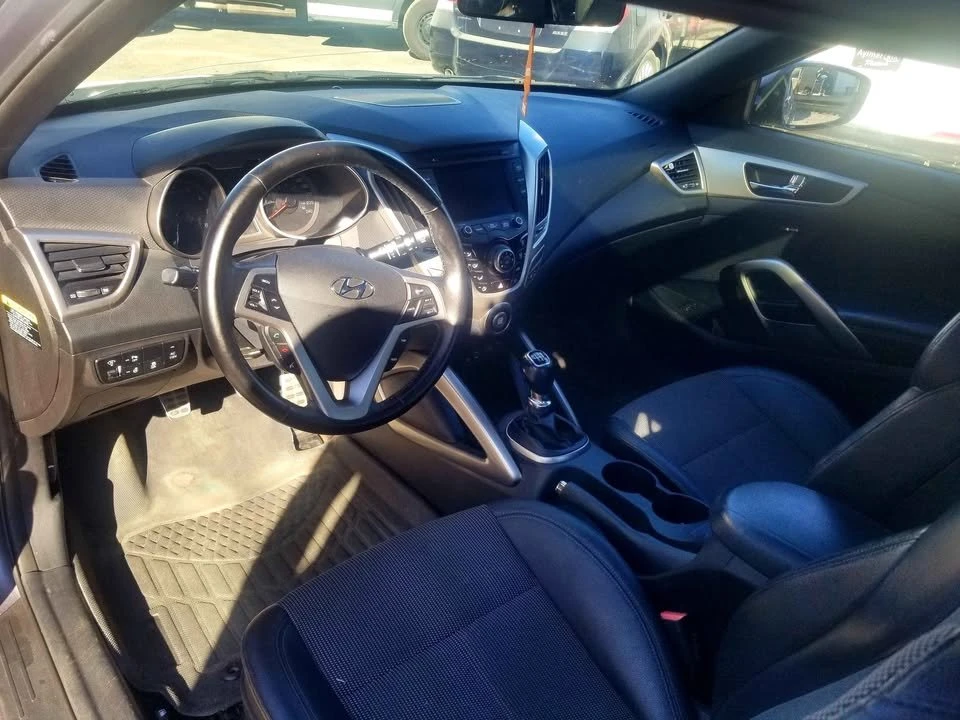 2016 Hyundai Veloster - Image 8 of 11