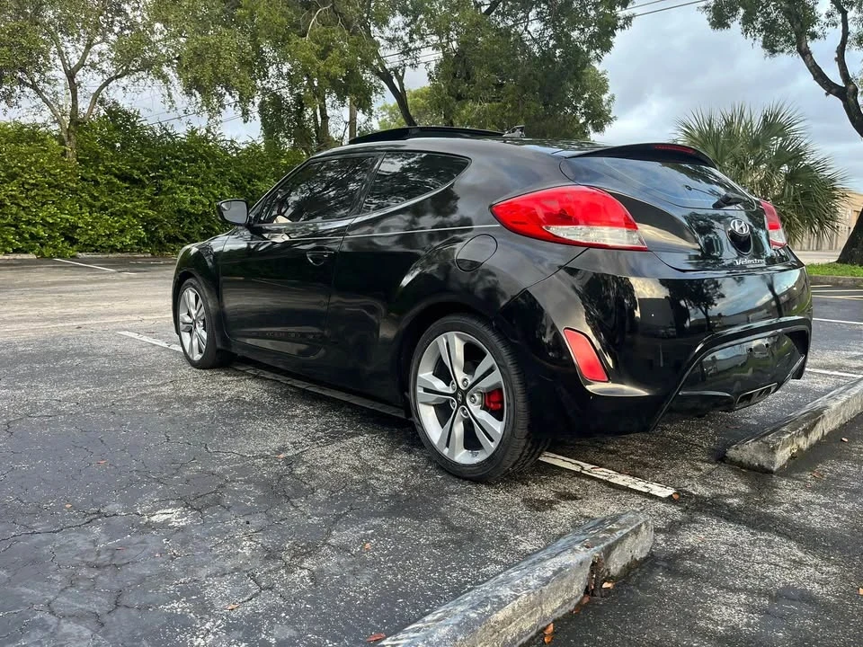 2016 Hyundai Veloster - Image 6 of 16