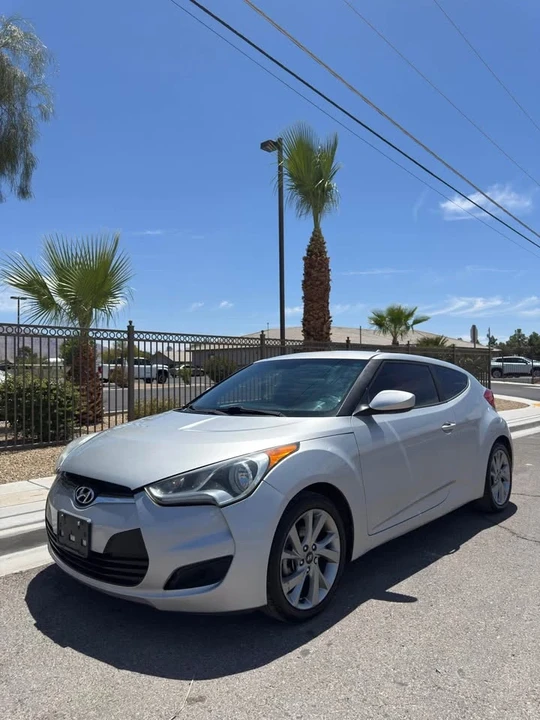 2016 Hyundai Veloster - Image 7 of 8