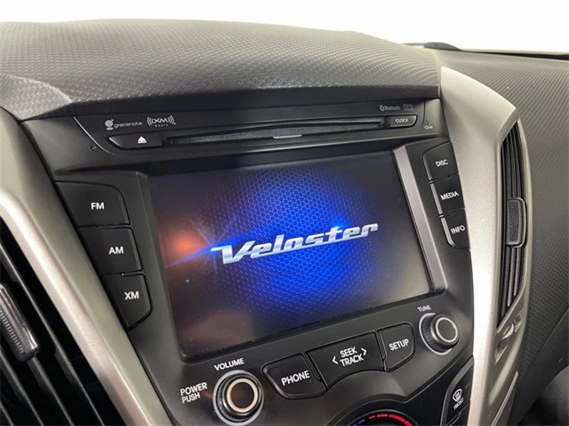 2016 Hyundai Veloster - Image 5 of 17