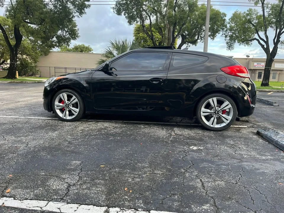2016 Hyundai Veloster - Image 5 of 16