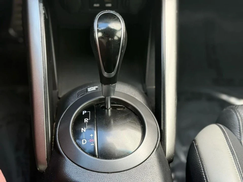 2016 Hyundai Veloster - Image 20 of 20