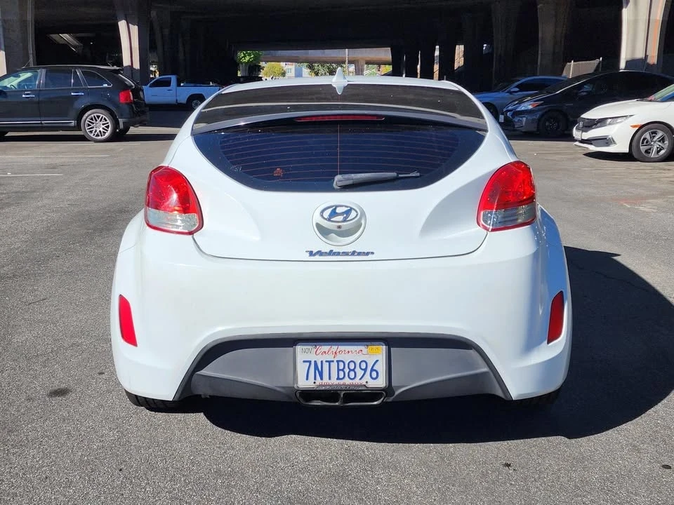 2016 Hyundai Veloster - Image 5 of 11