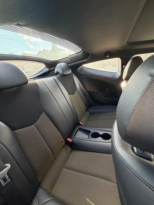 2016 Hyundai Veloster - Image 10 of 10