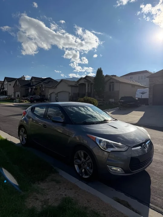 2016 Hyundai Veloster - Image 7 of 10