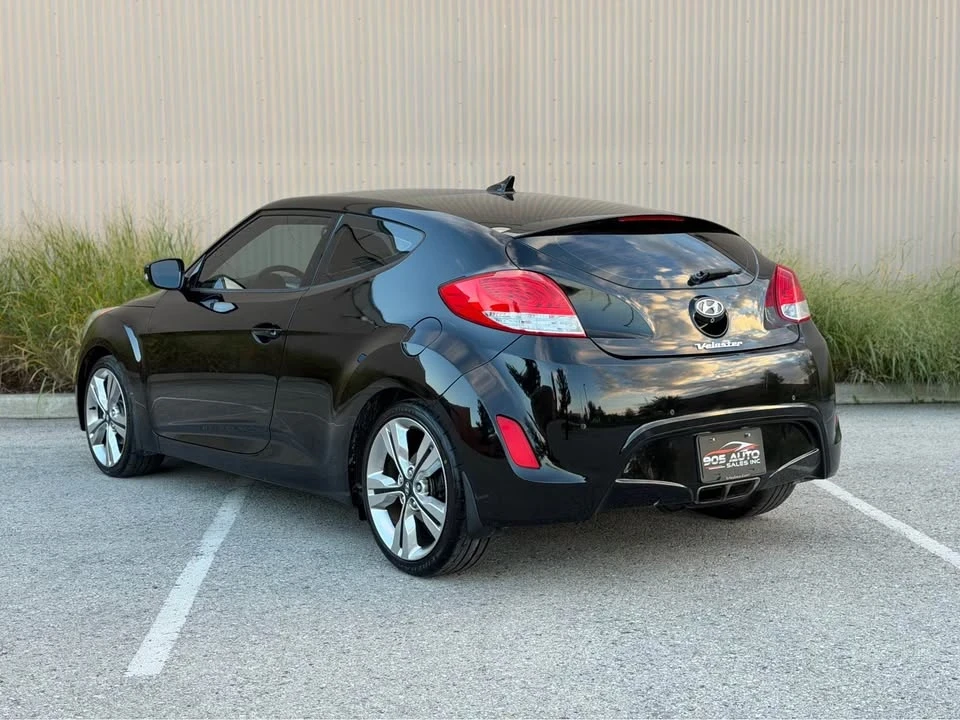 2016 Hyundai Veloster - Image 2 of 14