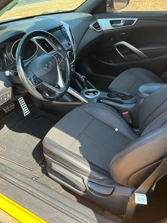 2016 Hyundai Veloster - Image 3 of 6