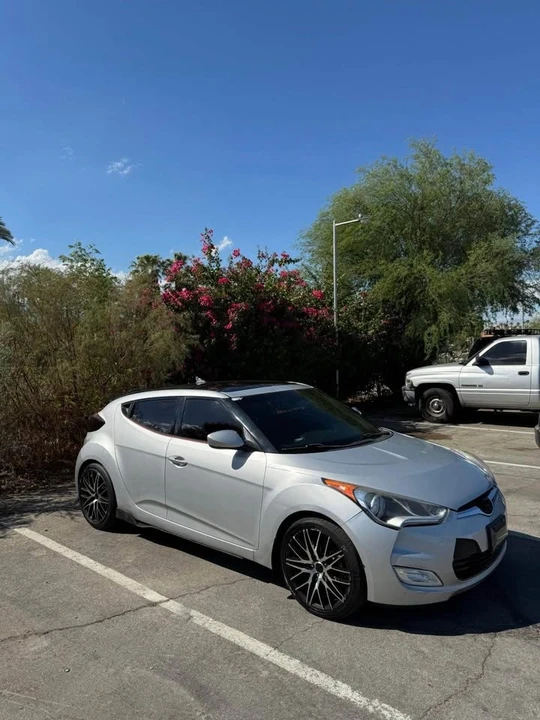2016 Hyundai Veloster - Image 3 of 8