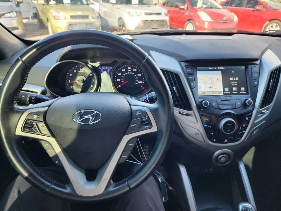 2016 Hyundai Veloster - Image 9 of 14