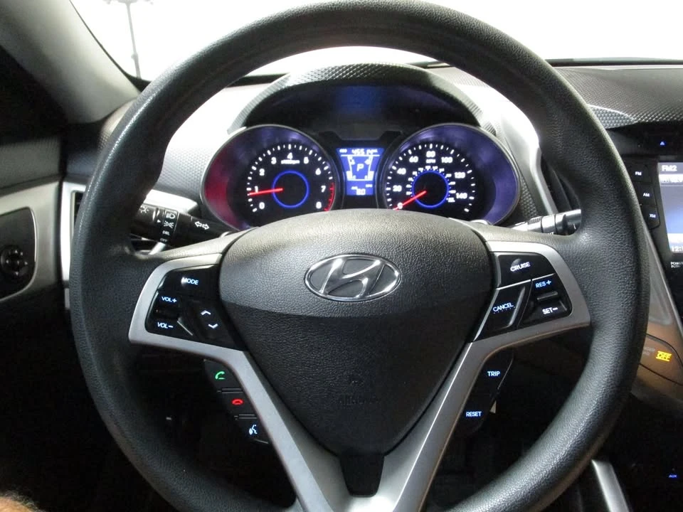 2016 Hyundai Veloster - Image 17 of 20