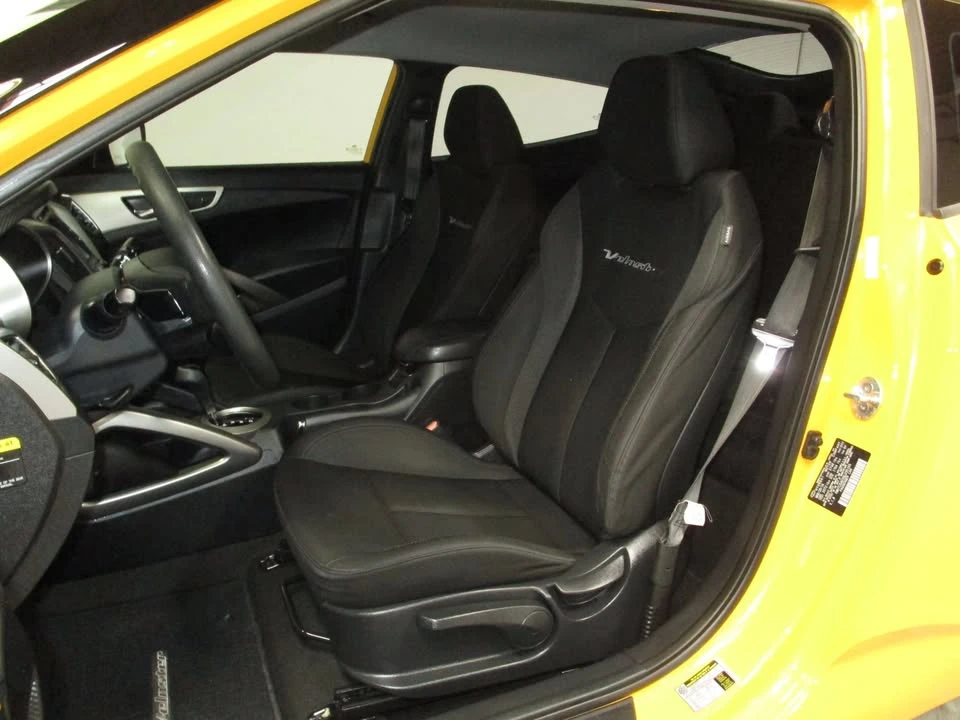 2016 Hyundai Veloster - Image 13 of 20