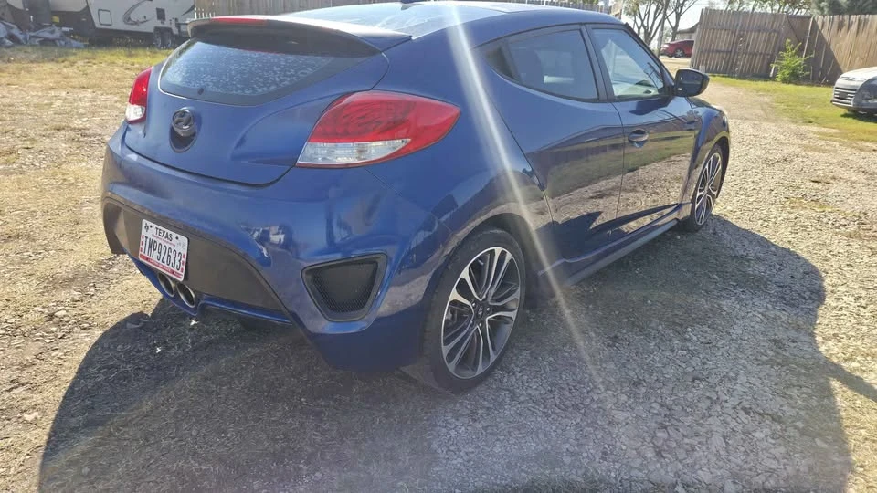 2016 Hyundai Veloster - Image 4 of 18