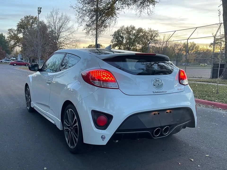 2016 Hyundai Veloster - Image 9 of 19