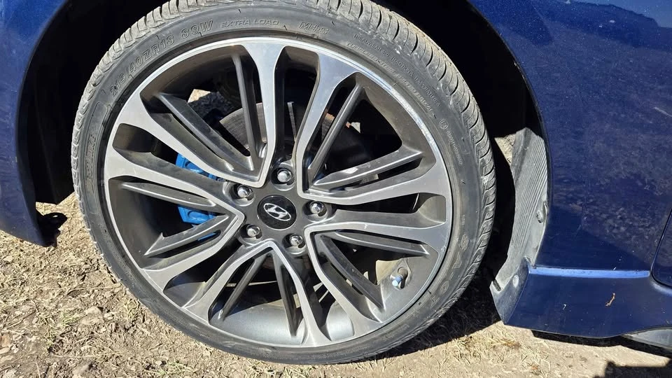 2016 Hyundai Veloster - Image 11 of 18
