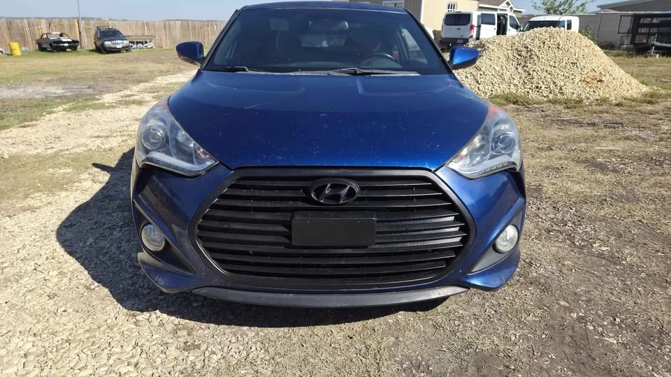 2016 Hyundai Veloster - Image 3 of 18