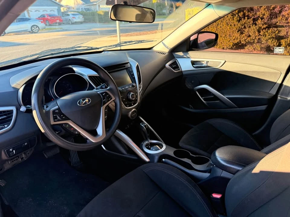2016 Hyundai Veloster - Image 14 of 14
