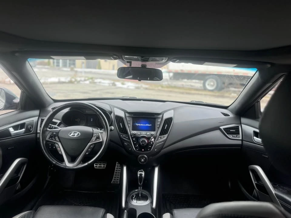 2016 Hyundai Veloster - Image 11 of 16