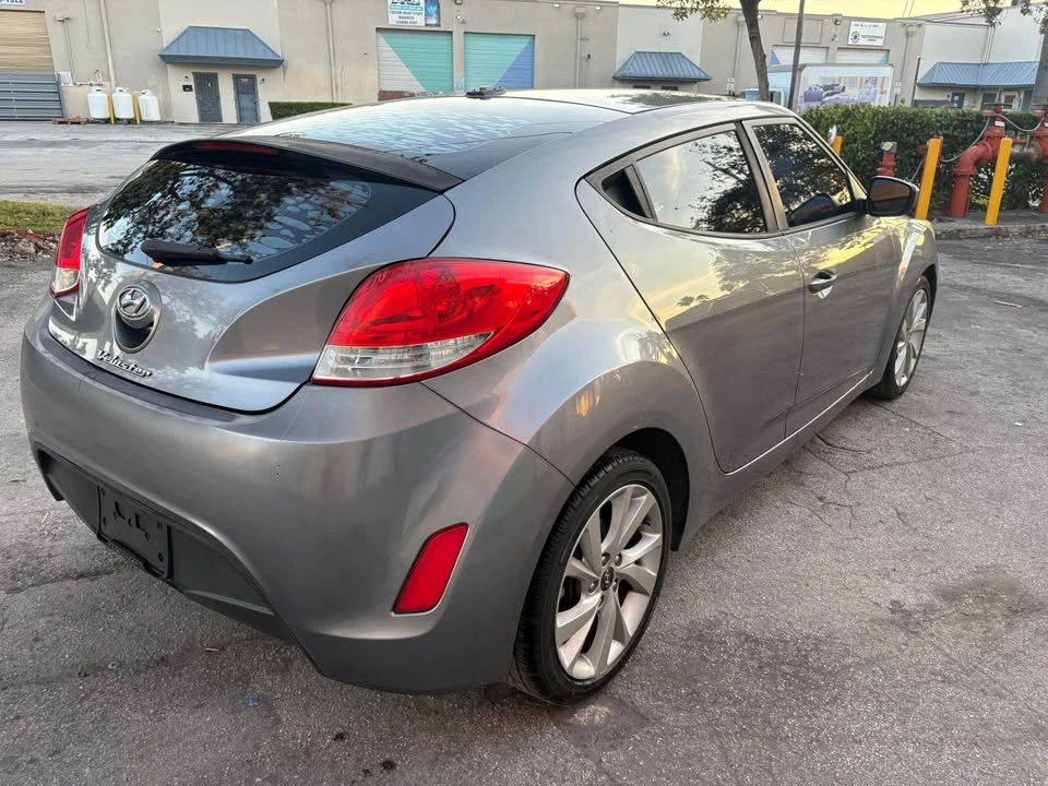 2016 Hyundai Veloster - Image 3 of 9