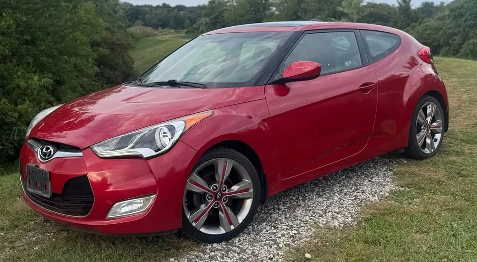 2016 Hyundai Veloster - Image 14 of 20